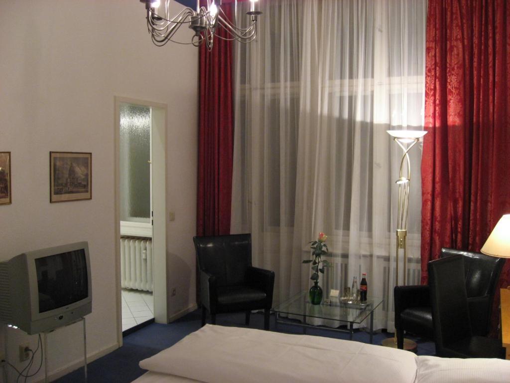 Midi Inn City West Am Ku'Damm Berlin Room photo